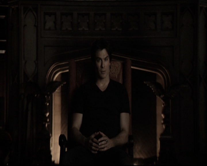 VampireDiariesWorld-dot-nl_6x17ABirdInAGildedCage0118.jpg