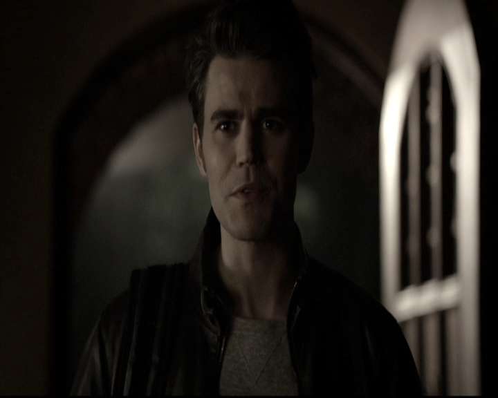 VampireDiariesWorld-dot-nl_6x17ABirdInAGildedCage0126.jpg