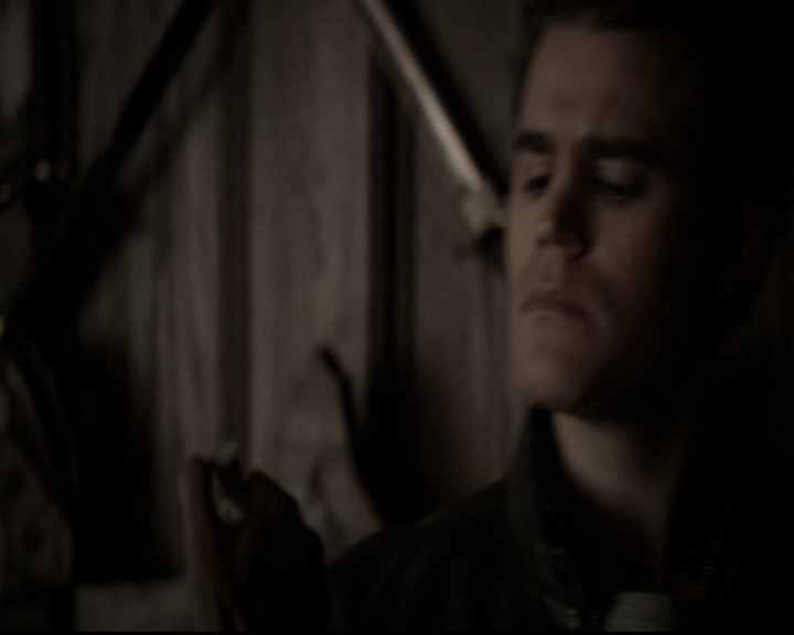 VampireDiariesWorld-dot-nl_6x17ABirdInAGildedCage0138.jpg