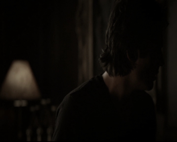 VampireDiariesWorld-dot-nl_6x17ABirdInAGildedCage0164.jpg