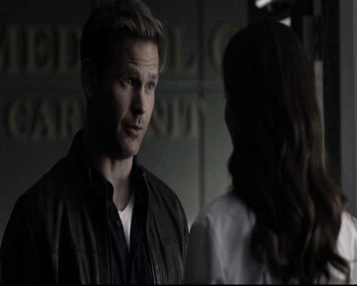 VampireDiariesWorld-dot-nl_6x17ABirdInAGildedCage0230.jpg