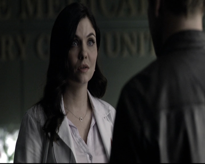 VampireDiariesWorld-dot-nl_6x17ABirdInAGildedCage0247.jpg