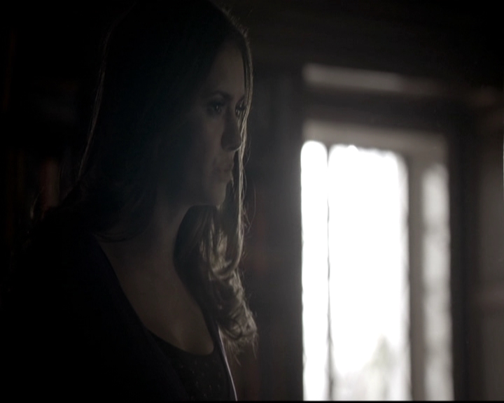 VampireDiariesWorld-dot-nl_6x17ABirdInAGildedCage0267.jpg