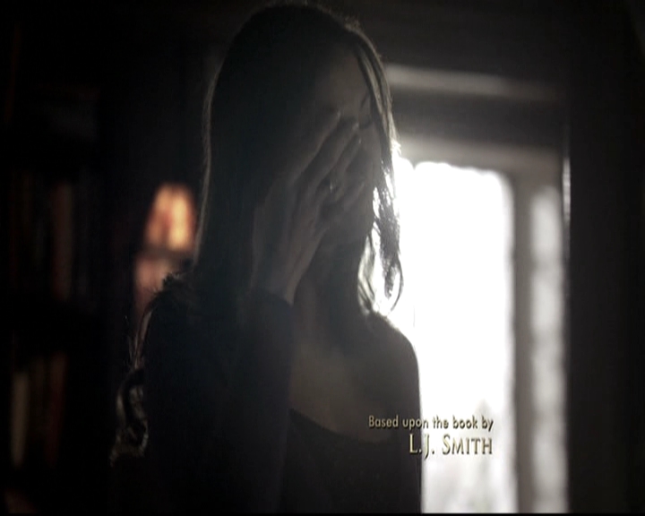 VampireDiariesWorld-dot-nl_6x17ABirdInAGildedCage0281.jpg