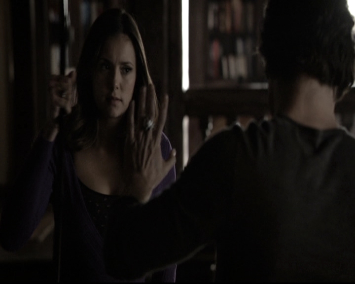 VampireDiariesWorld-dot-nl_6x17ABirdInAGildedCage0303.jpg