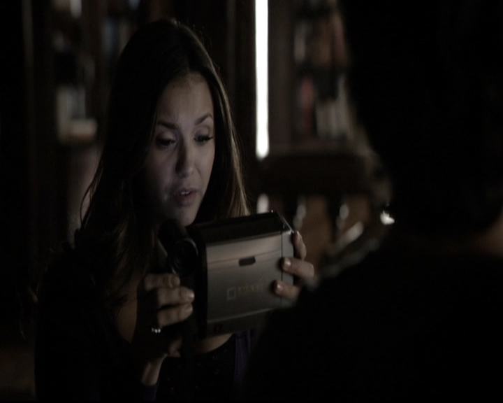 VampireDiariesWorld-dot-nl_6x17ABirdInAGildedCage0319.jpg