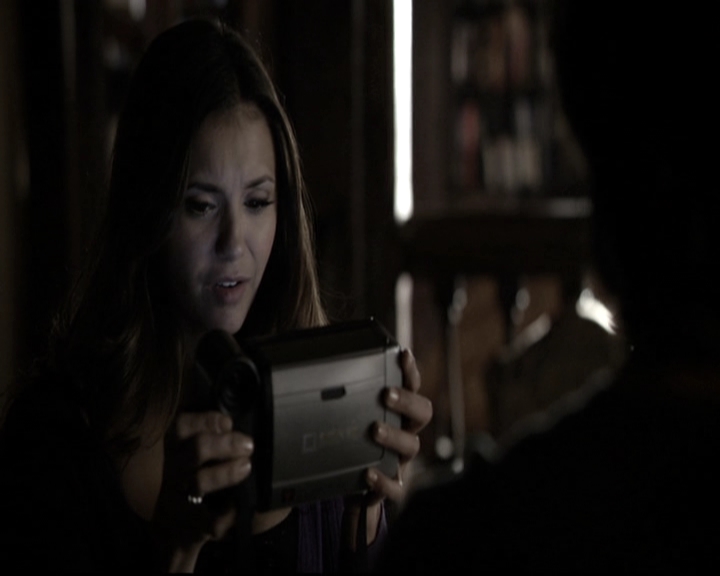 VampireDiariesWorld-dot-nl_6x17ABirdInAGildedCage0320.jpg