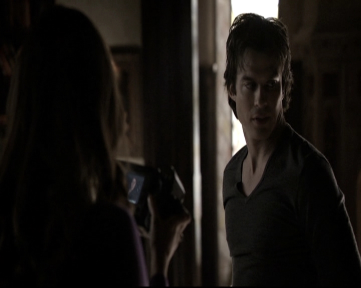 VampireDiariesWorld-dot-nl_6x17ABirdInAGildedCage0322.jpg