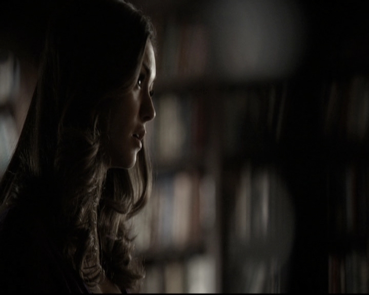 VampireDiariesWorld-dot-nl_6x17ABirdInAGildedCage0359.jpg