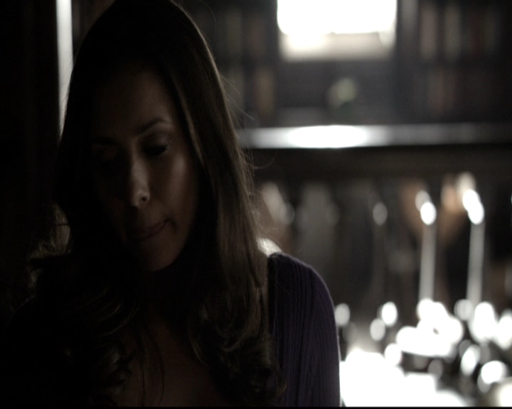 VampireDiariesWorld-dot-nl_6x17ABirdInAGildedCage0364.jpg