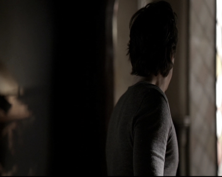 VampireDiariesWorld-dot-nl_6x17ABirdInAGildedCage0371.jpg