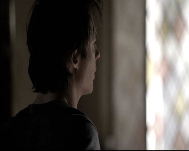 VampireDiariesWorld-dot-nl_6x17ABirdInAGildedCage0380.jpg