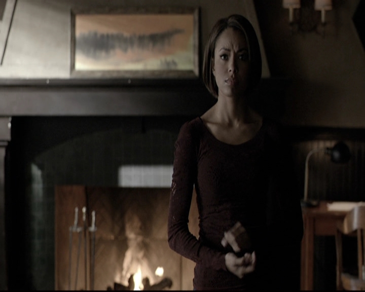 VampireDiariesWorld-dot-nl_6x17ABirdInAGildedCage0401.jpg