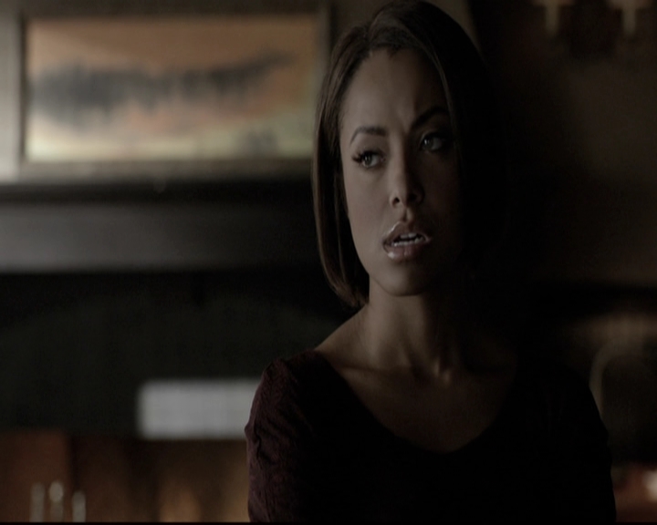 VampireDiariesWorld-dot-nl_6x17ABirdInAGildedCage0409.jpg