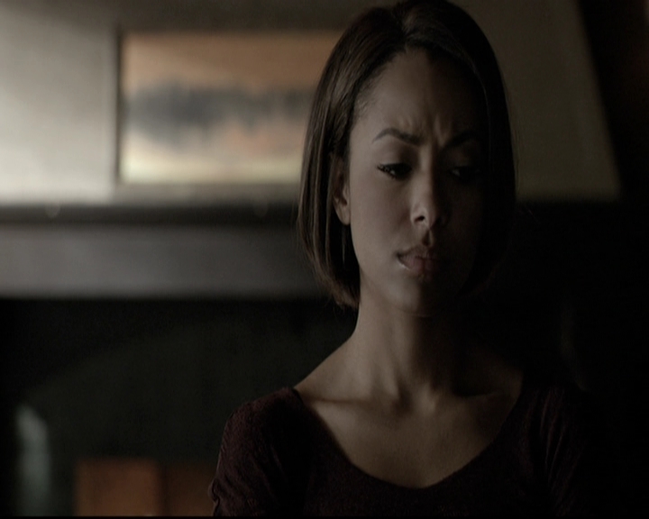 VampireDiariesWorld-dot-nl_6x17ABirdInAGildedCage0419.jpg