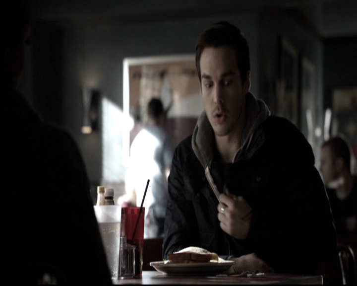 VampireDiariesWorld-dot-nl_6x17ABirdInAGildedCage0428.jpg