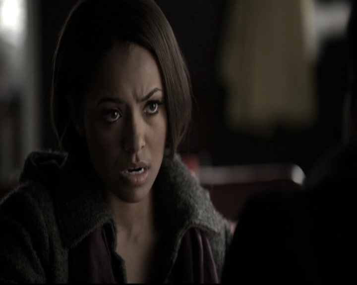 VampireDiariesWorld-dot-nl_6x17ABirdInAGildedCage0448.jpg