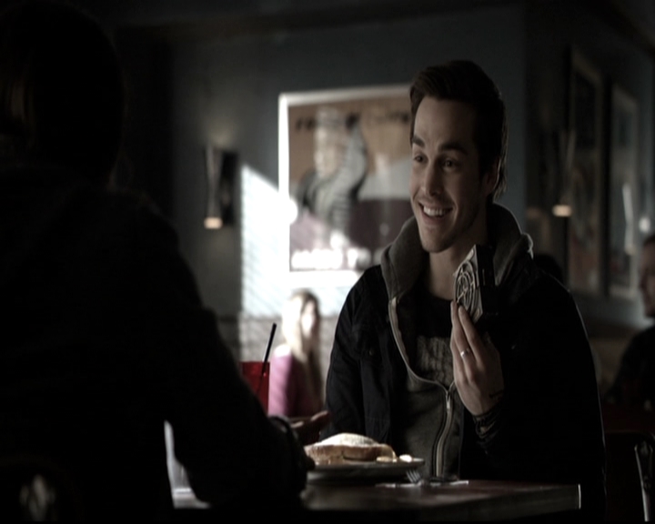 VampireDiariesWorld-dot-nl_6x17ABirdInAGildedCage0457.jpg