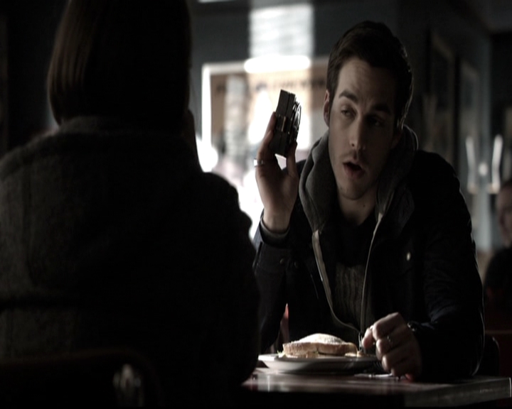 VampireDiariesWorld-dot-nl_6x17ABirdInAGildedCage0465.jpg