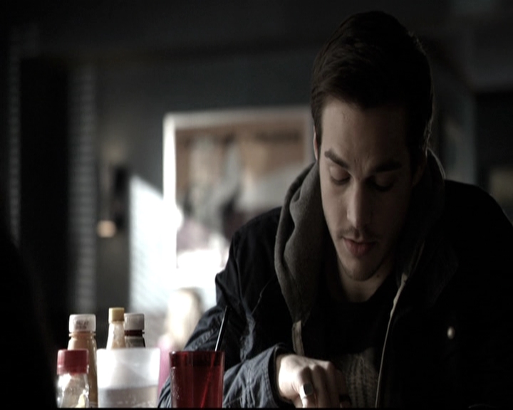 VampireDiariesWorld-dot-nl_6x17ABirdInAGildedCage0490.jpg