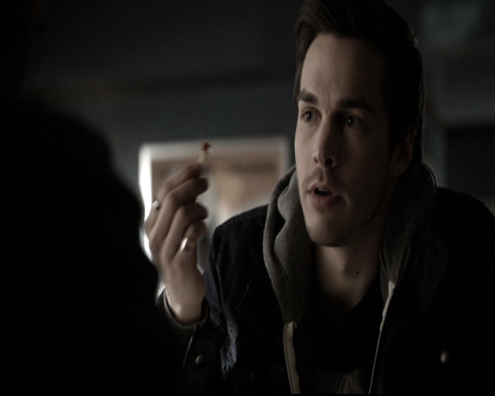 VampireDiariesWorld-dot-nl_6x17ABirdInAGildedCage0495.jpg