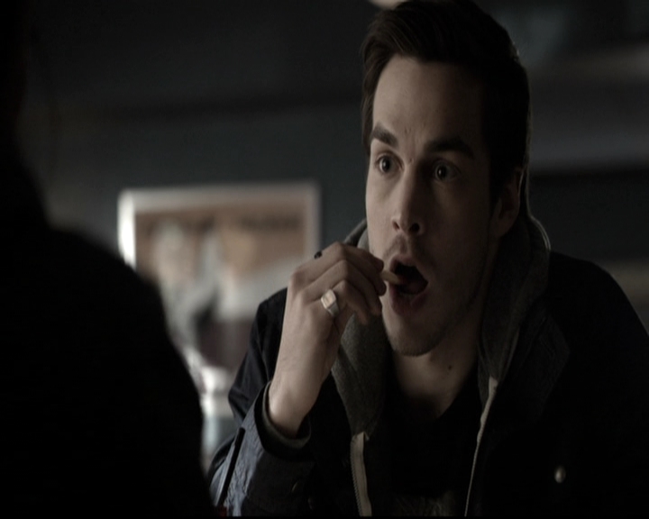 VampireDiariesWorld-dot-nl_6x17ABirdInAGildedCage0498.jpg