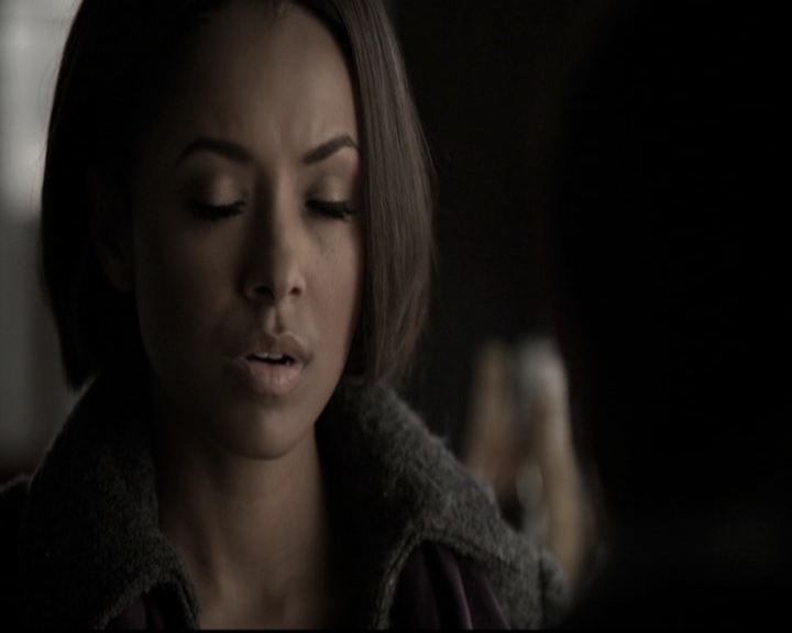 VampireDiariesWorld-dot-nl_6x17ABirdInAGildedCage0499.jpg