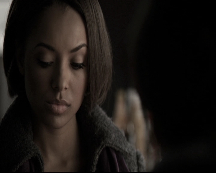 VampireDiariesWorld-dot-nl_6x17ABirdInAGildedCage0505.jpg