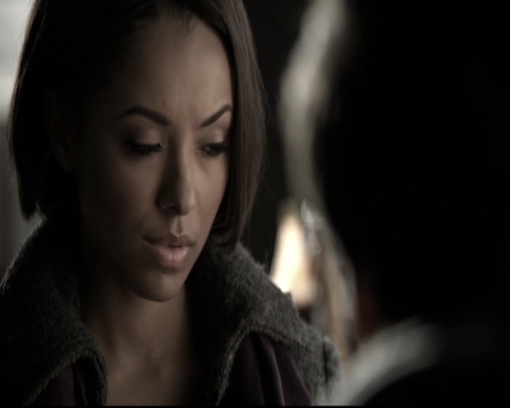 VampireDiariesWorld-dot-nl_6x17ABirdInAGildedCage0506.jpg