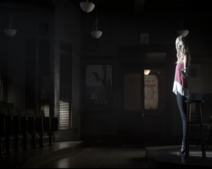 VampireDiariesWorld-dot-nl_6x17ABirdInAGildedCage0544.jpg