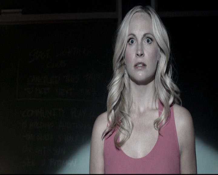 VampireDiariesWorld-dot-nl_6x17ABirdInAGildedCage0551.jpg