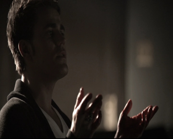 VampireDiariesWorld-dot-nl_6x17ABirdInAGildedCage0558.jpg