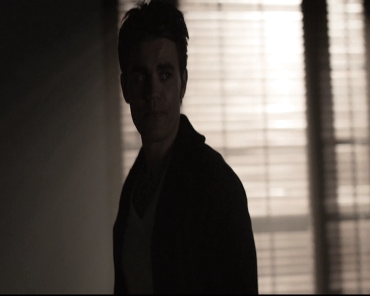 VampireDiariesWorld-dot-nl_6x17ABirdInAGildedCage0571.jpg