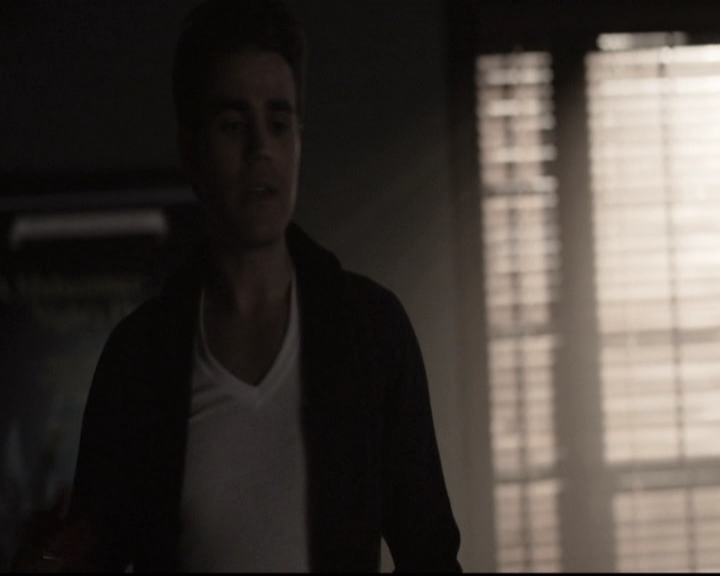 VampireDiariesWorld-dot-nl_6x17ABirdInAGildedCage0572.jpg