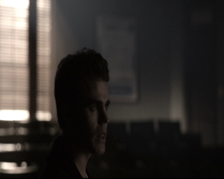 VampireDiariesWorld-dot-nl_6x17ABirdInAGildedCage0579.jpg