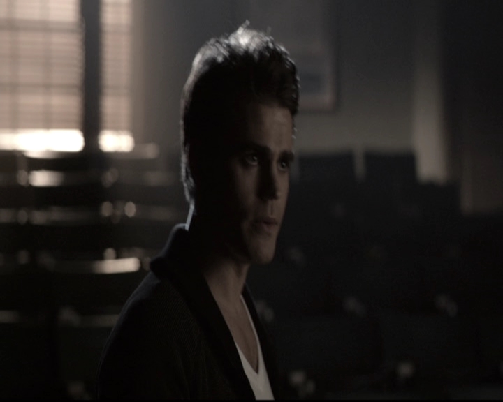 VampireDiariesWorld-dot-nl_6x17ABirdInAGildedCage0580.jpg