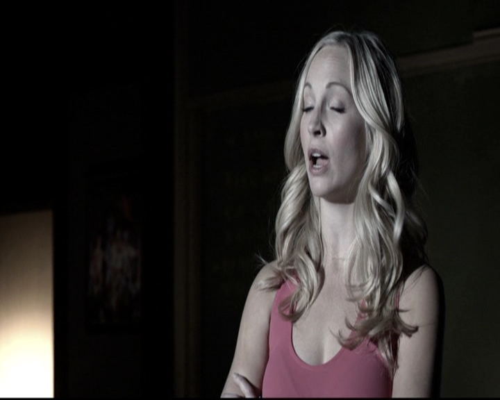 VampireDiariesWorld-dot-nl_6x17ABirdInAGildedCage0583.jpg