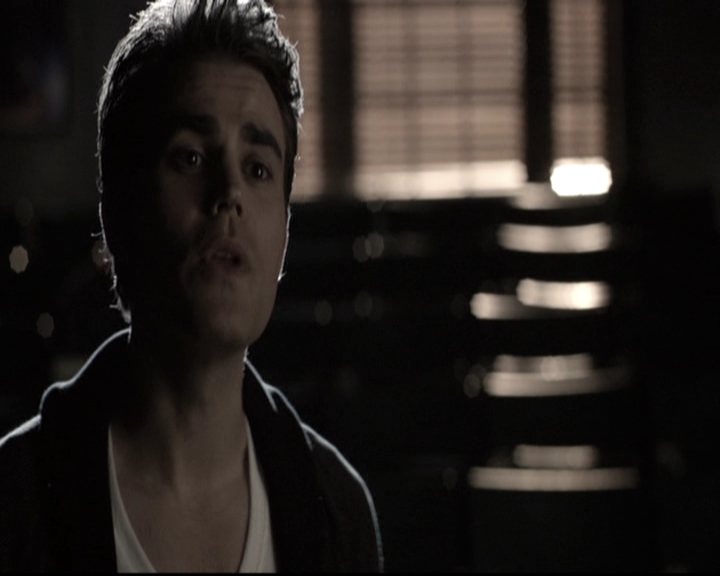 VampireDiariesWorld-dot-nl_6x17ABirdInAGildedCage0601.jpg