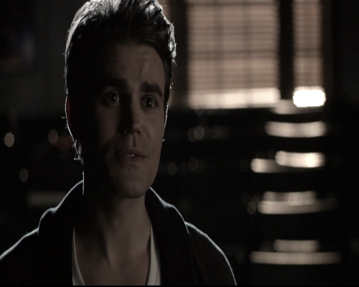 VampireDiariesWorld-dot-nl_6x17ABirdInAGildedCage0604.jpg