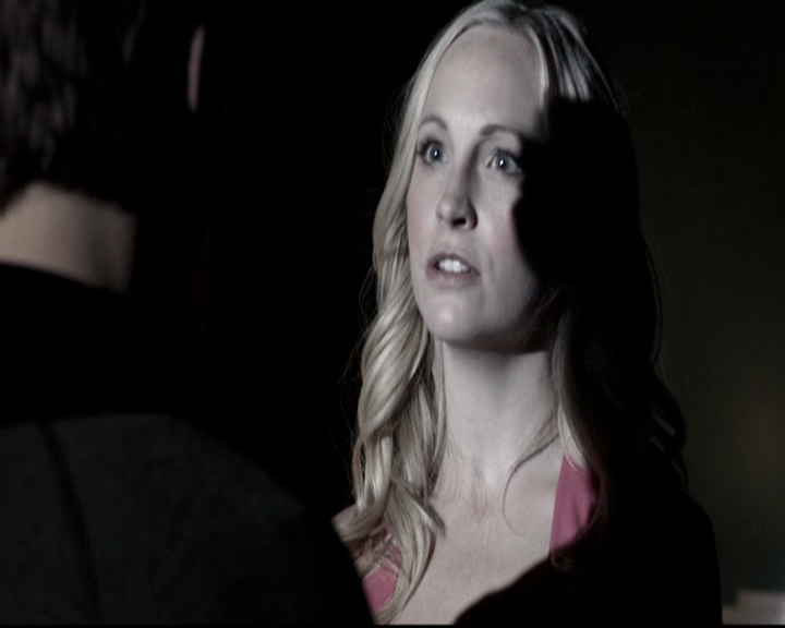 VampireDiariesWorld-dot-nl_6x17ABirdInAGildedCage0607.jpg