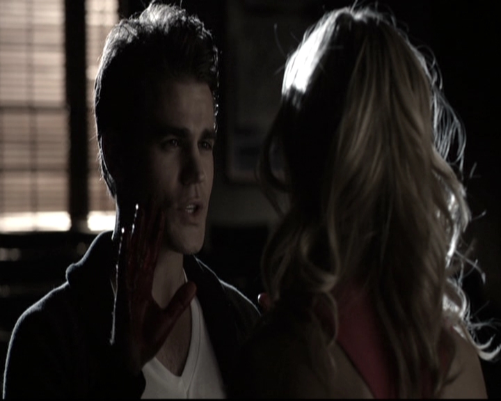 VampireDiariesWorld-dot-nl_6x17ABirdInAGildedCage0612.jpg