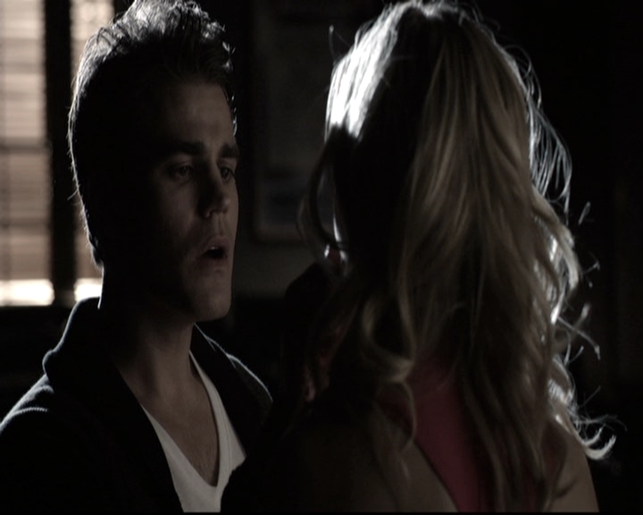 VampireDiariesWorld-dot-nl_6x17ABirdInAGildedCage0623.jpg