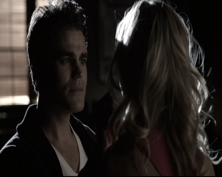 VampireDiariesWorld-dot-nl_6x17ABirdInAGildedCage0625.jpg