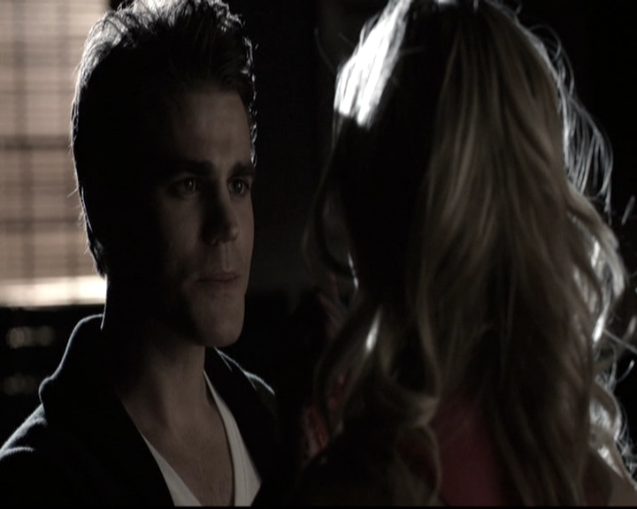 VampireDiariesWorld-dot-nl_6x17ABirdInAGildedCage0627.jpg