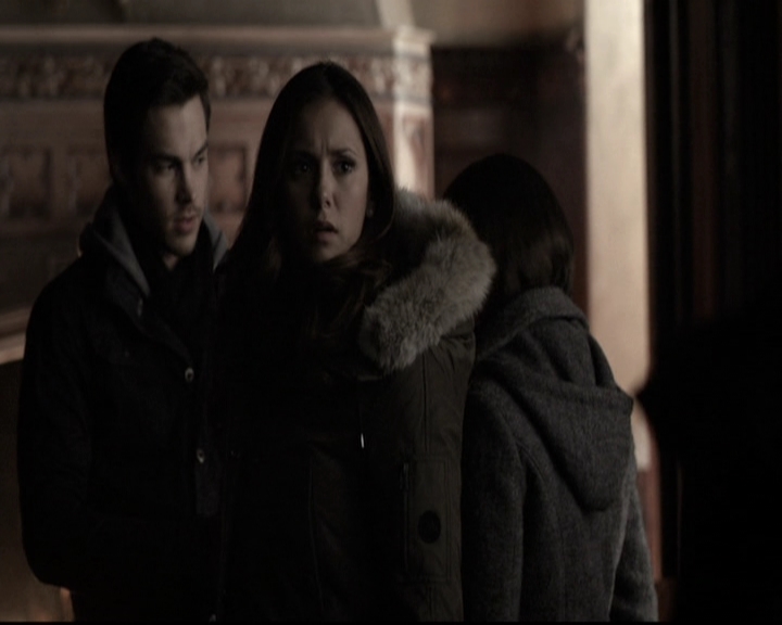 VampireDiariesWorld-dot-nl_6x17ABirdInAGildedCage0655.jpg