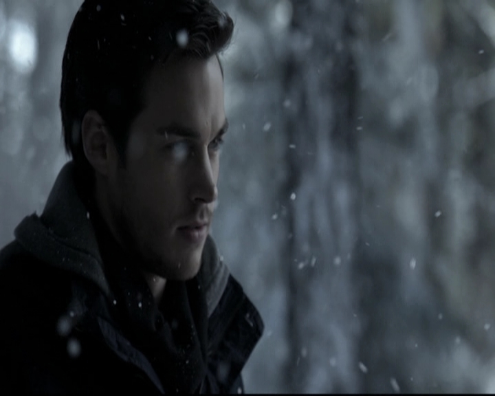 VampireDiariesWorld-dot-nl_6x17ABirdInAGildedCage0719.jpg