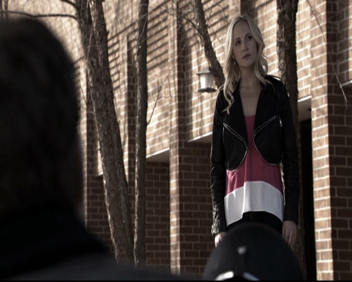 VampireDiariesWorld-dot-nl_6x17ABirdInAGildedCage0773.jpg