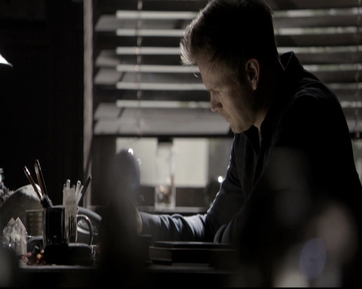 VampireDiariesWorld-dot-nl_6x17ABirdInAGildedCage0791.jpg