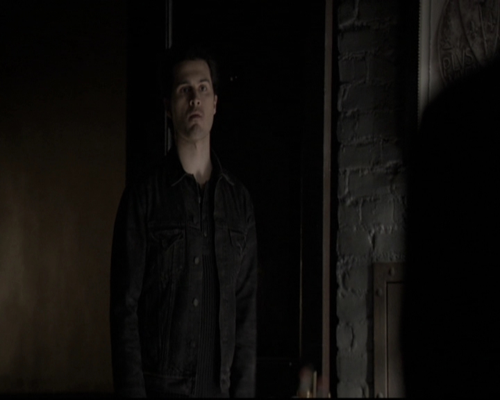 VampireDiariesWorld-dot-nl_6x17ABirdInAGildedCage0808.jpg