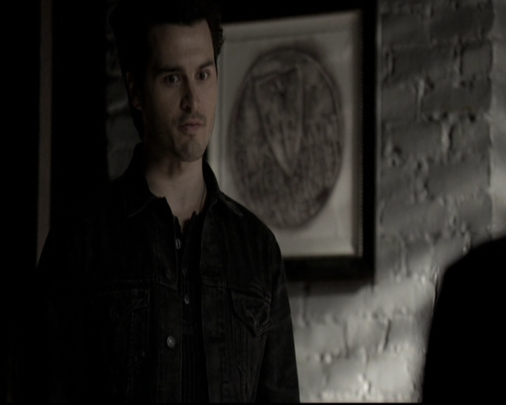 VampireDiariesWorld-dot-nl_6x17ABirdInAGildedCage0813.jpg